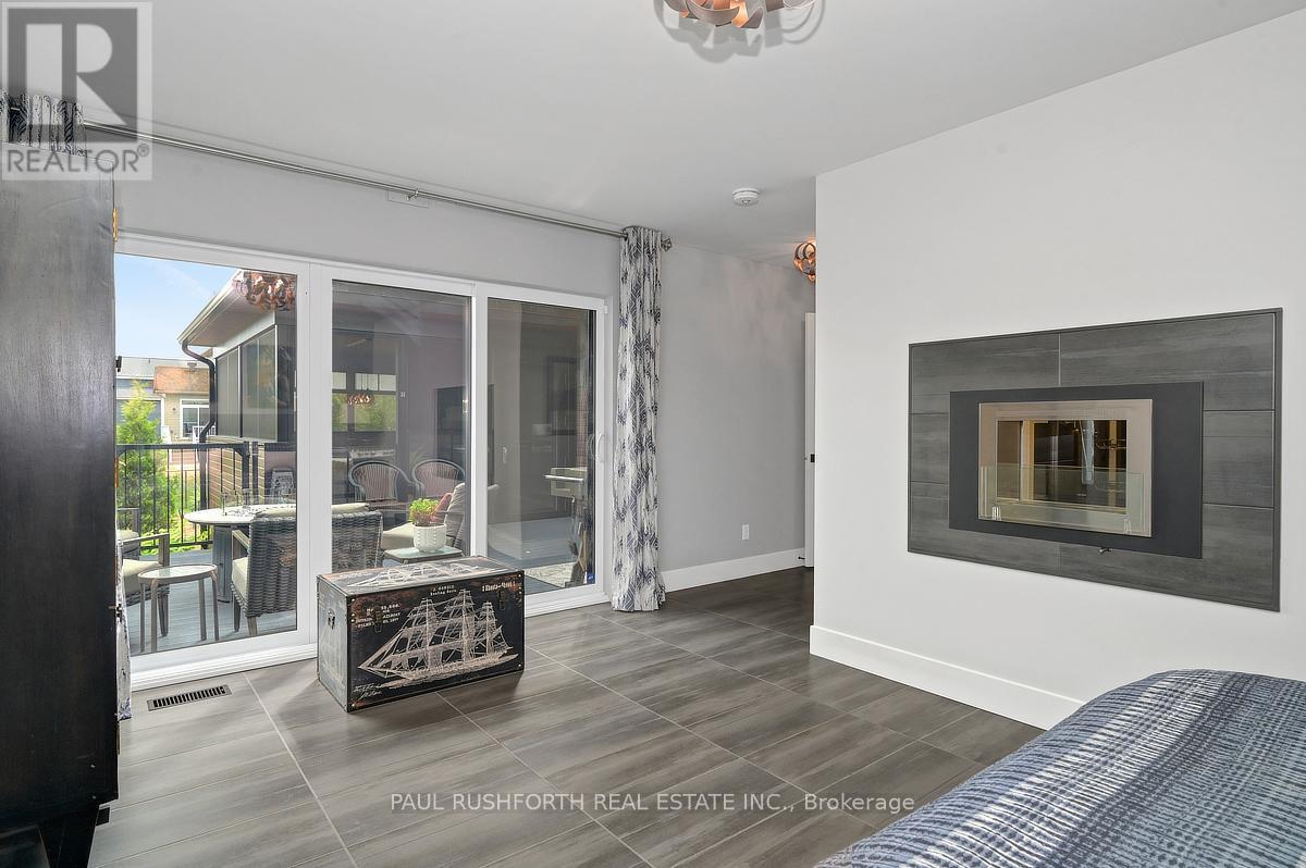 2189 Onyx Street