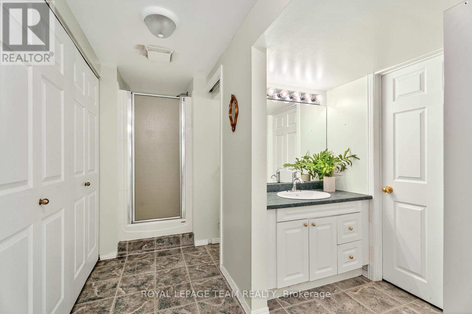 4 Rideau Lane