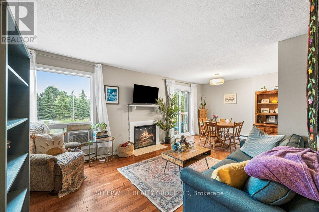 7 - 420 Fenerty Court
