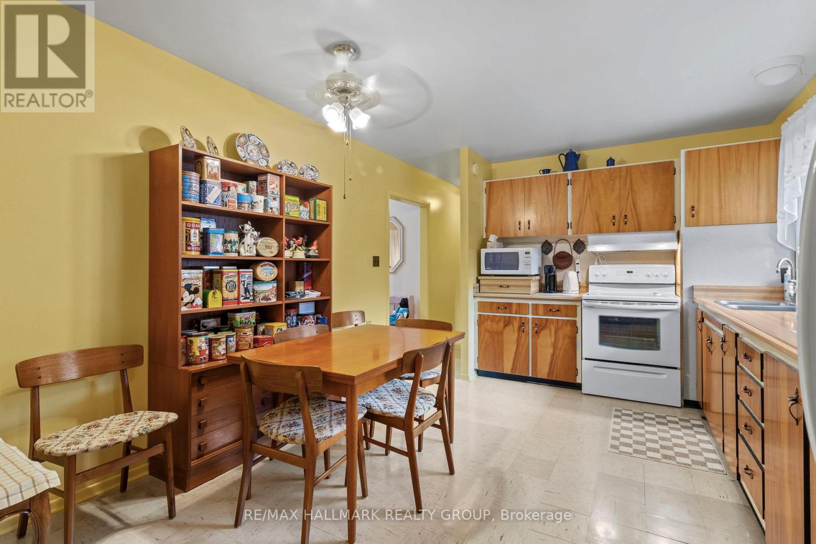 5542 Algonquin Road