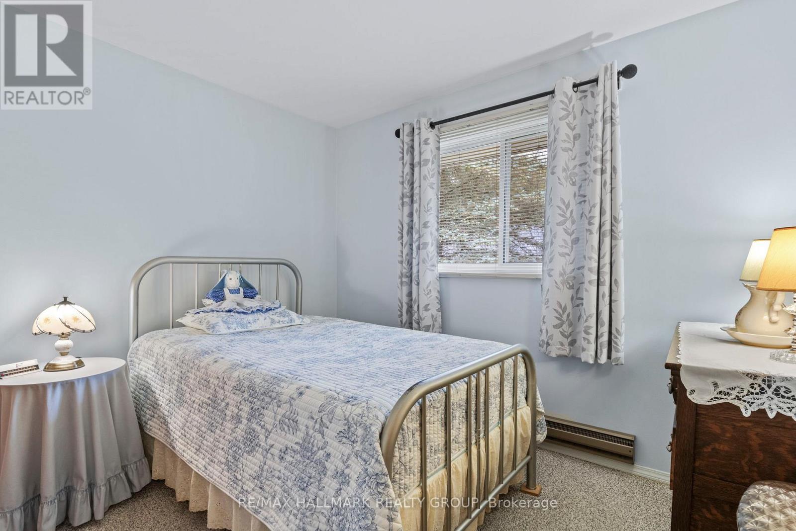 5542 Algonquin Road