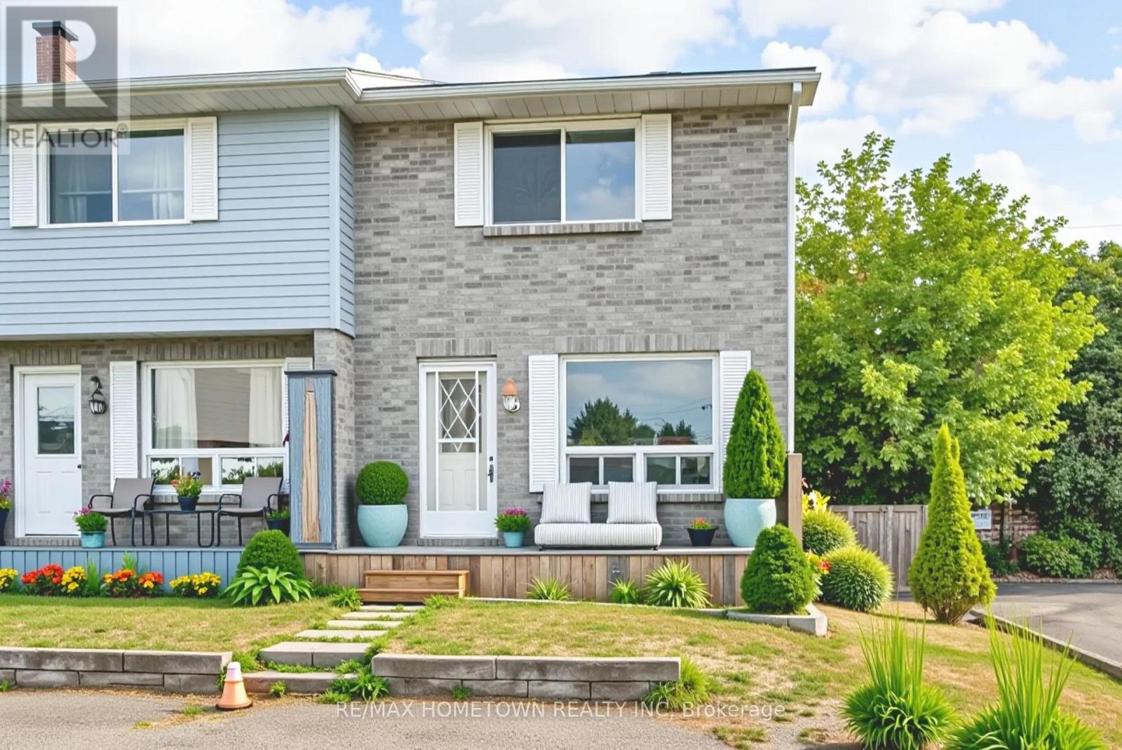 35 Hustler Crescent