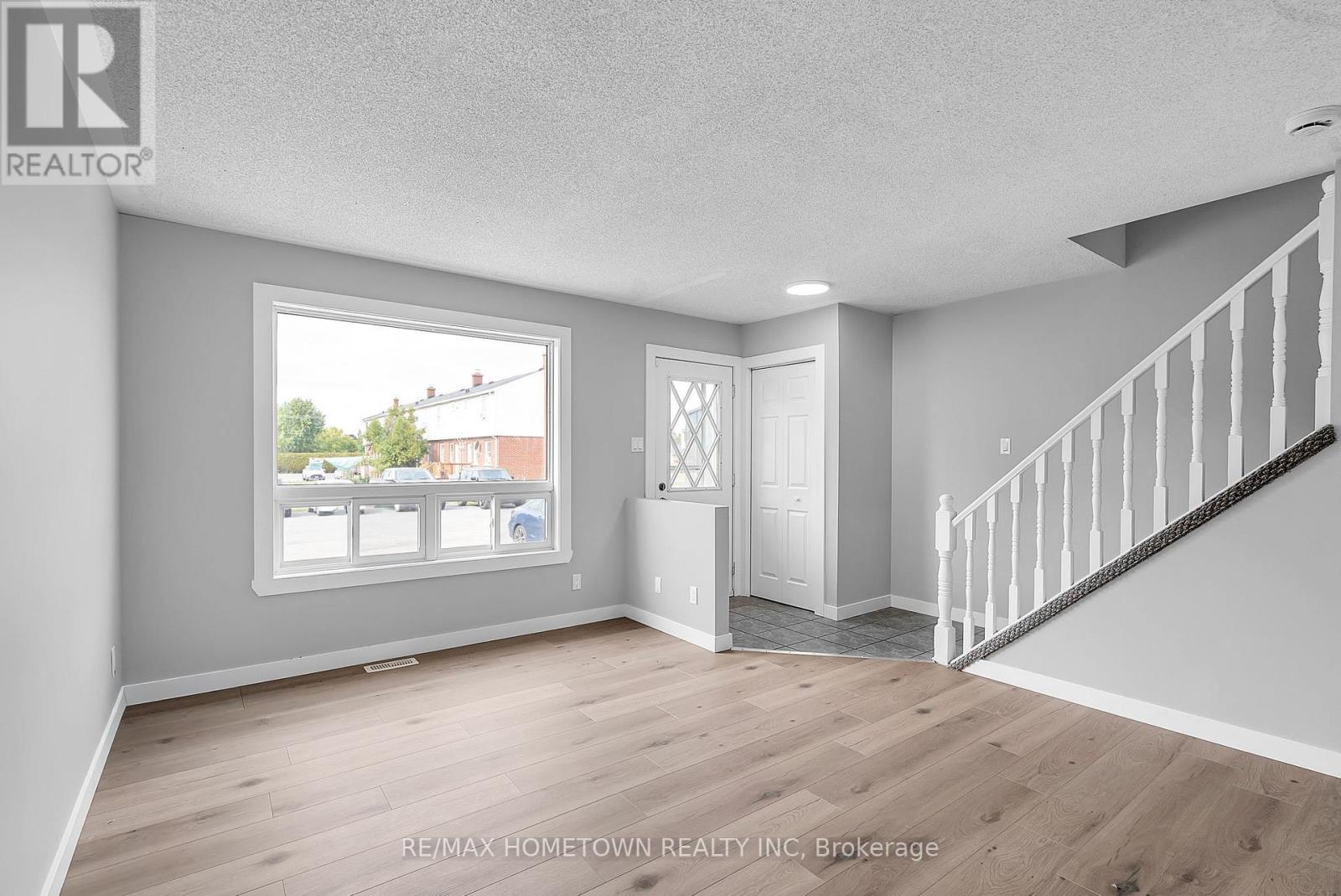 35 Hustler Crescent
