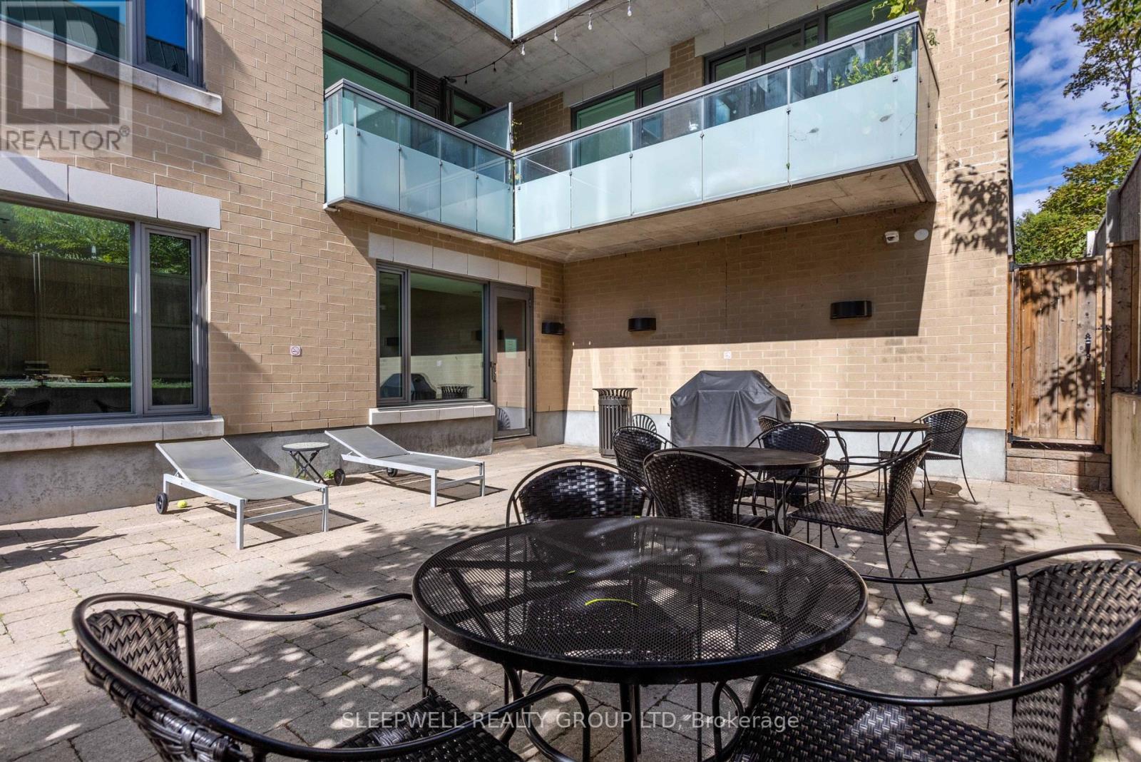 1212 - 238 Besserer Street