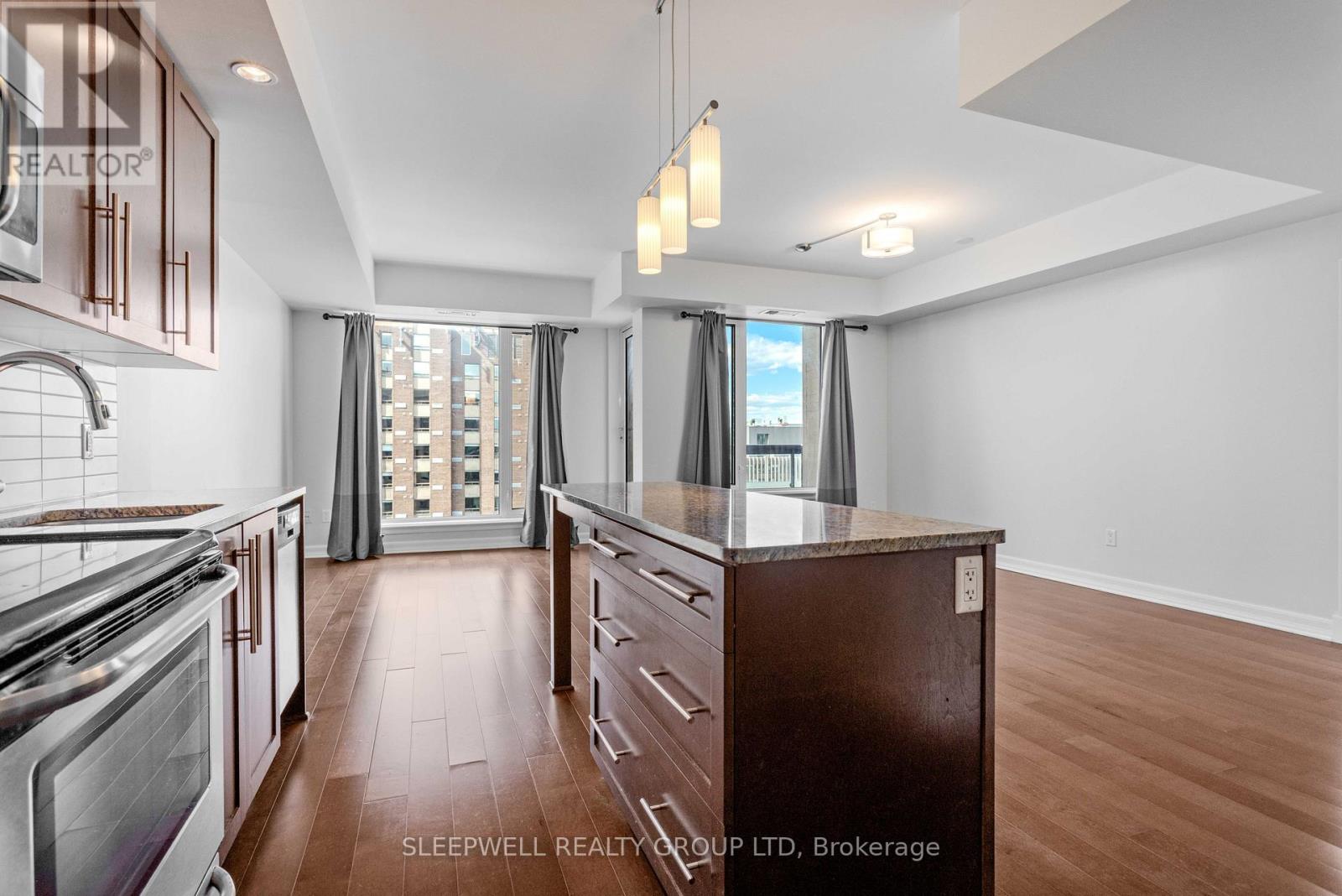 1212 - 238 Besserer Street