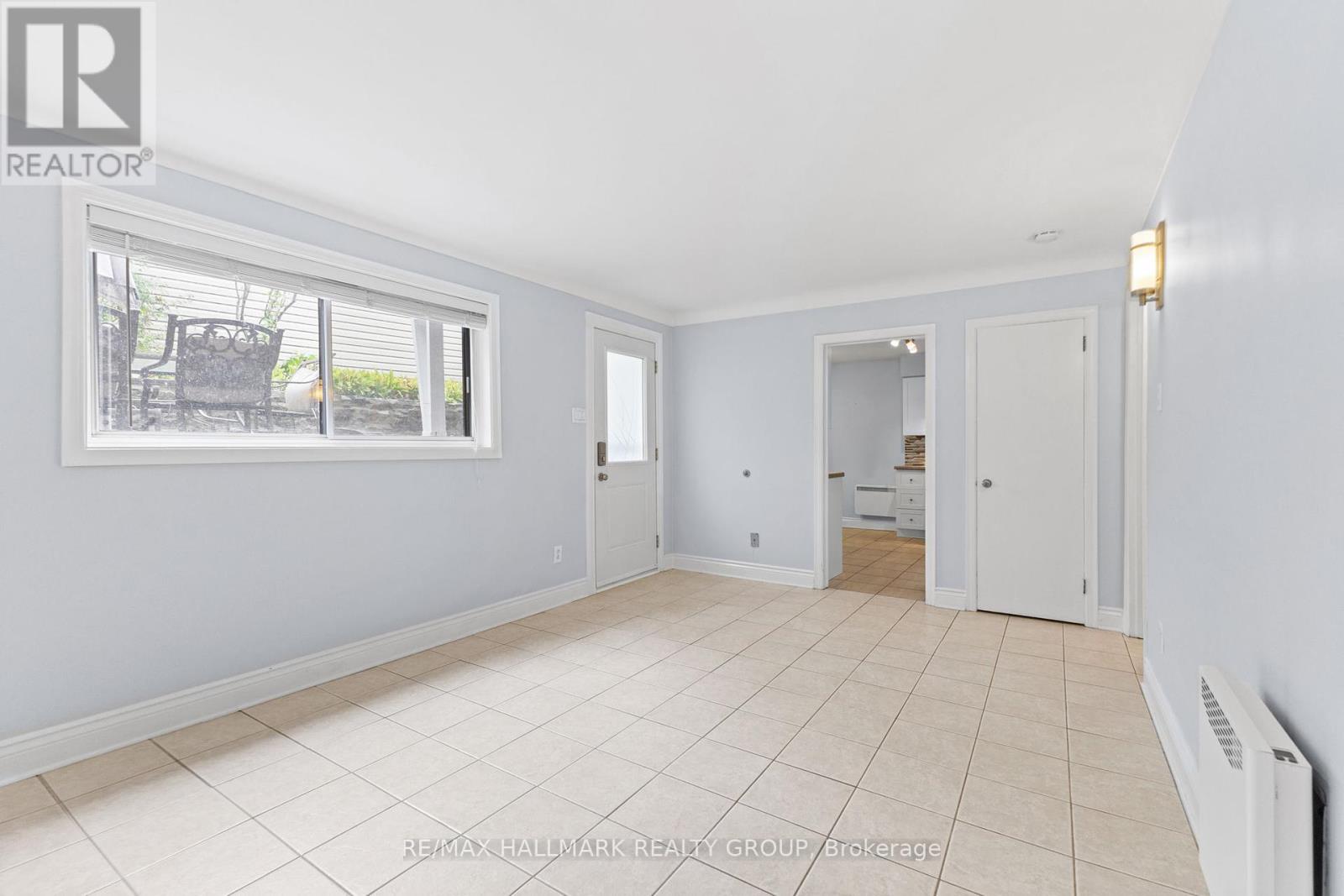 1217 Willowdale Avenue, Unit 1215