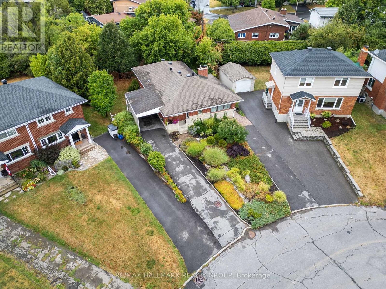 1217 Willowdale Avenue, Unit 1215