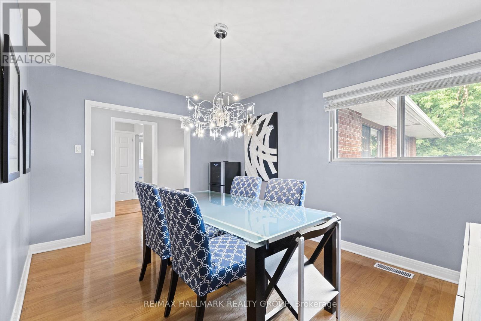 1217 Willowdale Avenue, Unit 1215