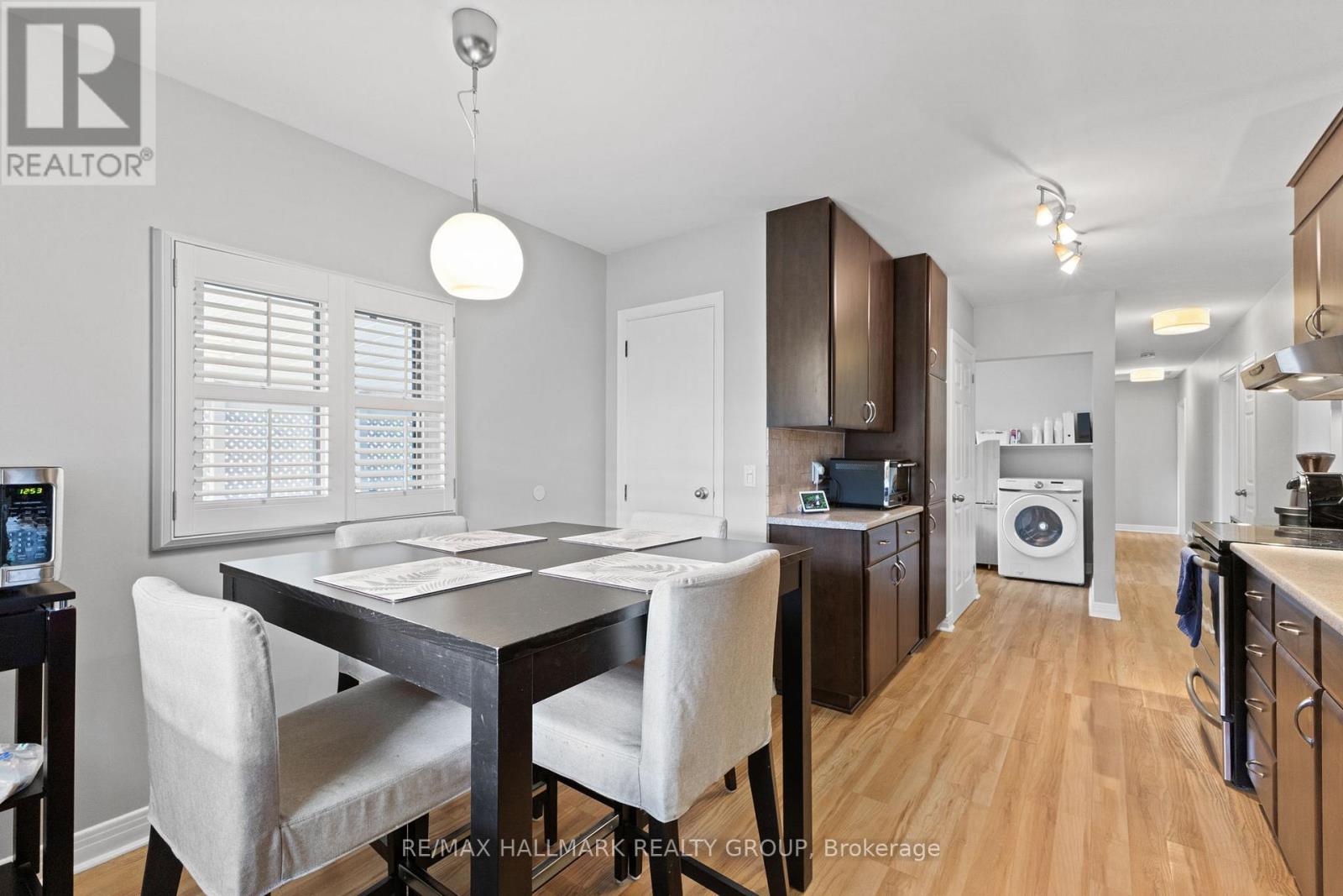 1217 Willowdale Avenue, Unit 1215