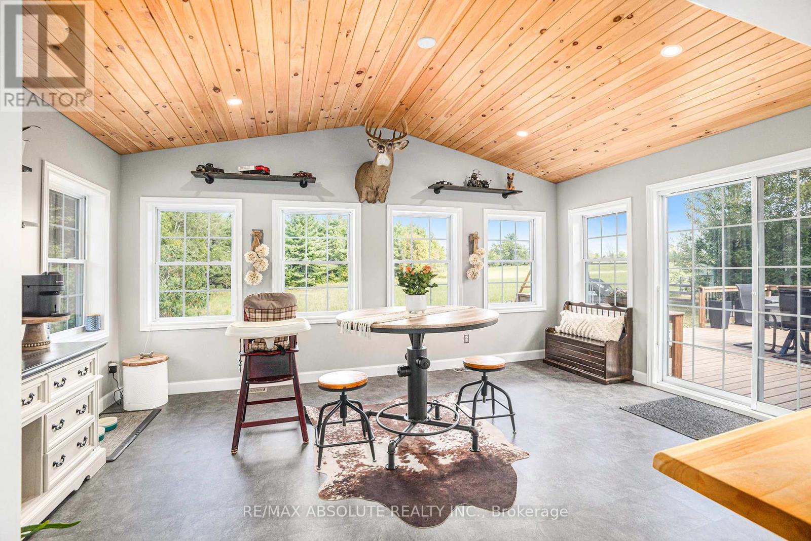 1494 Mclachlan Road
