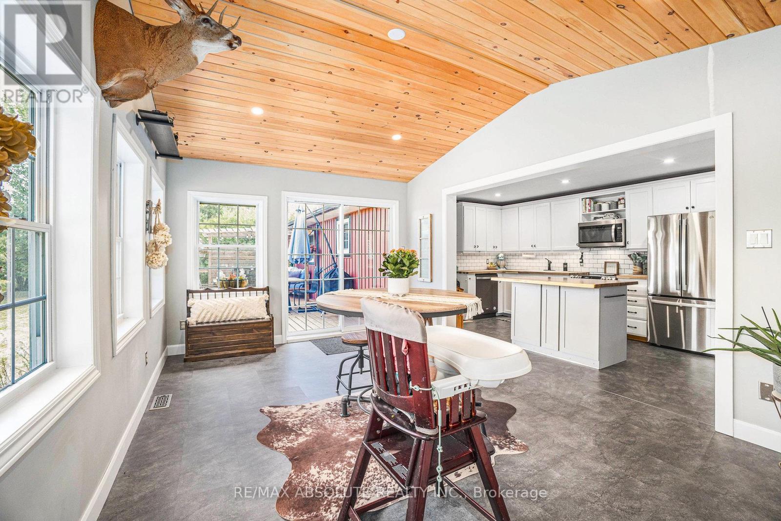 1494 Mclachlan Road