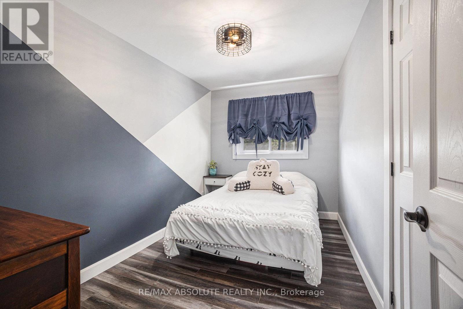 1494 Mclachlan Road