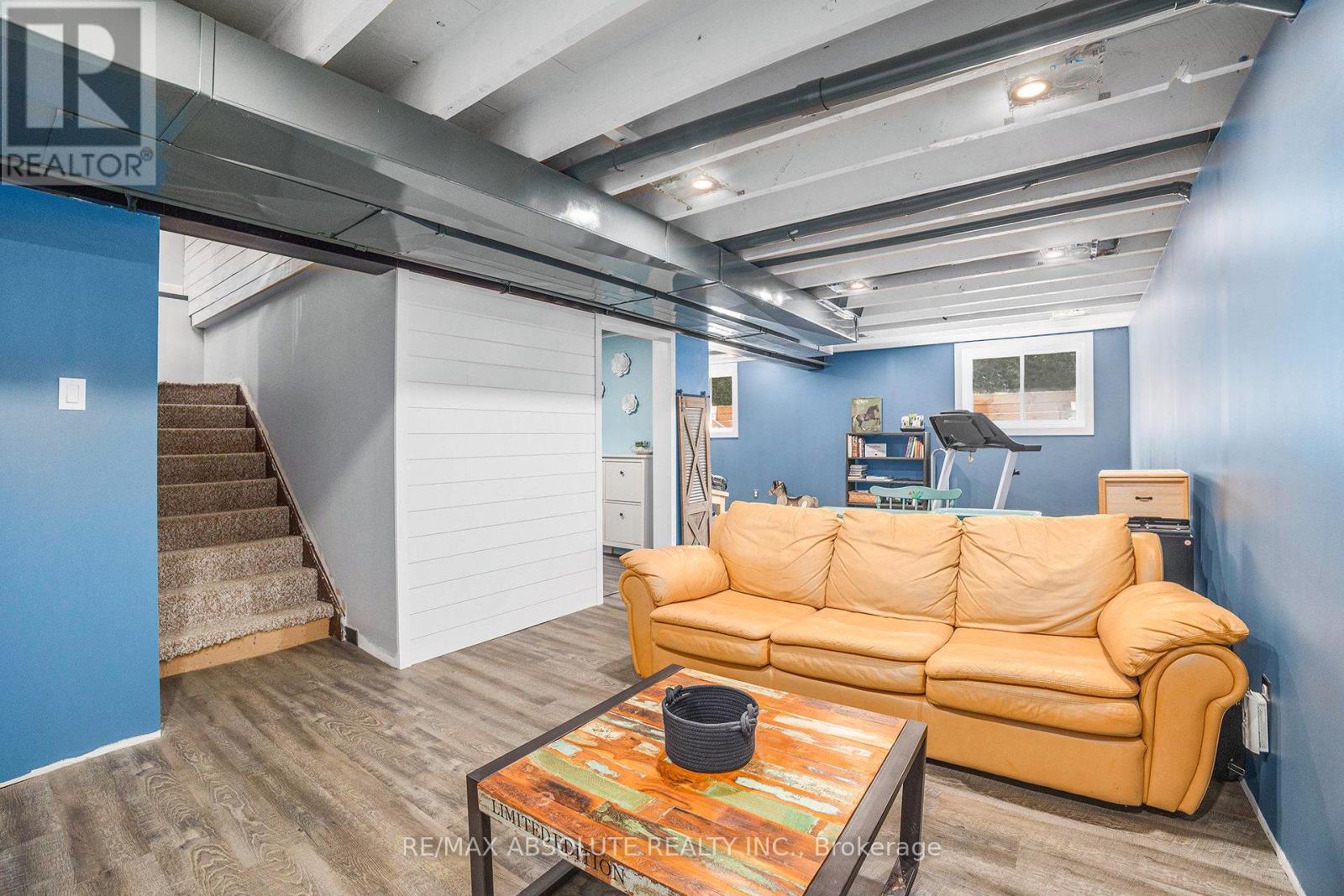 1494 Mclachlan Road