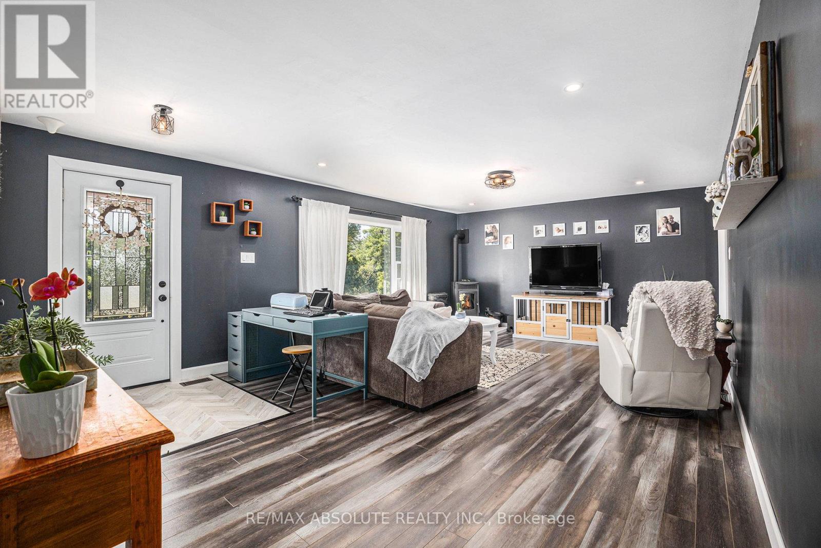 1494 Mclachlan Road