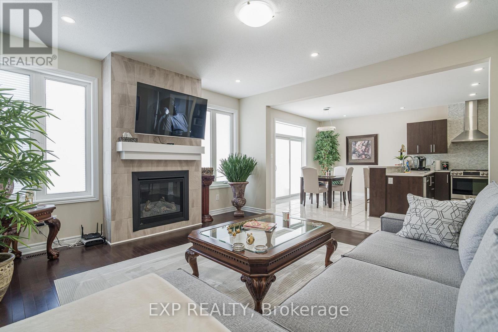 628 Eagle Crest Heights