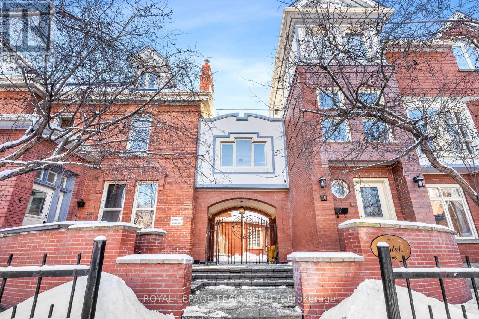 9 - 292 Laurier Avenue