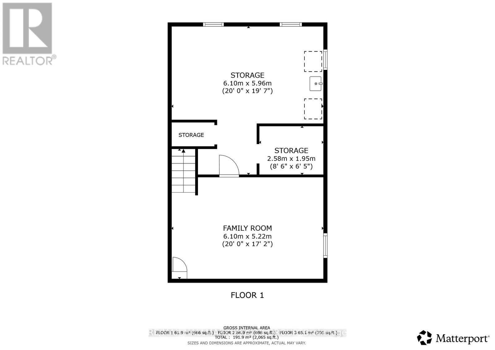 904 Pinewood Crescent