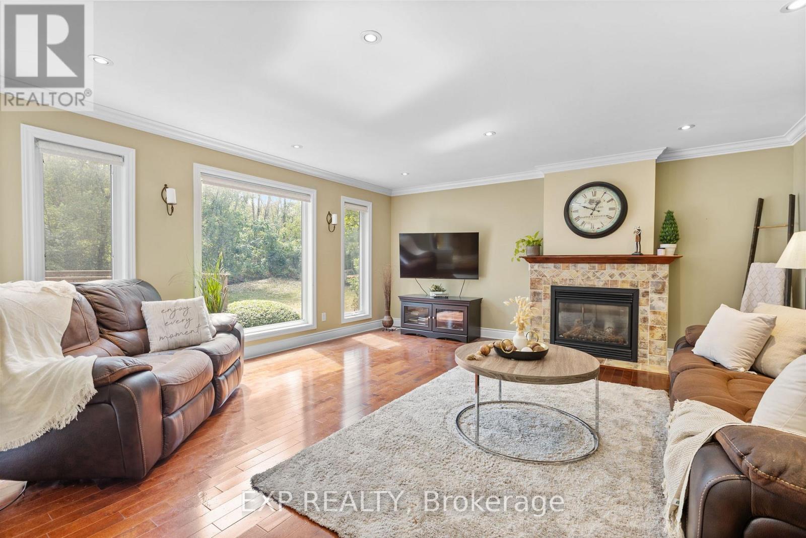 8325 Albert Bouwers Circle