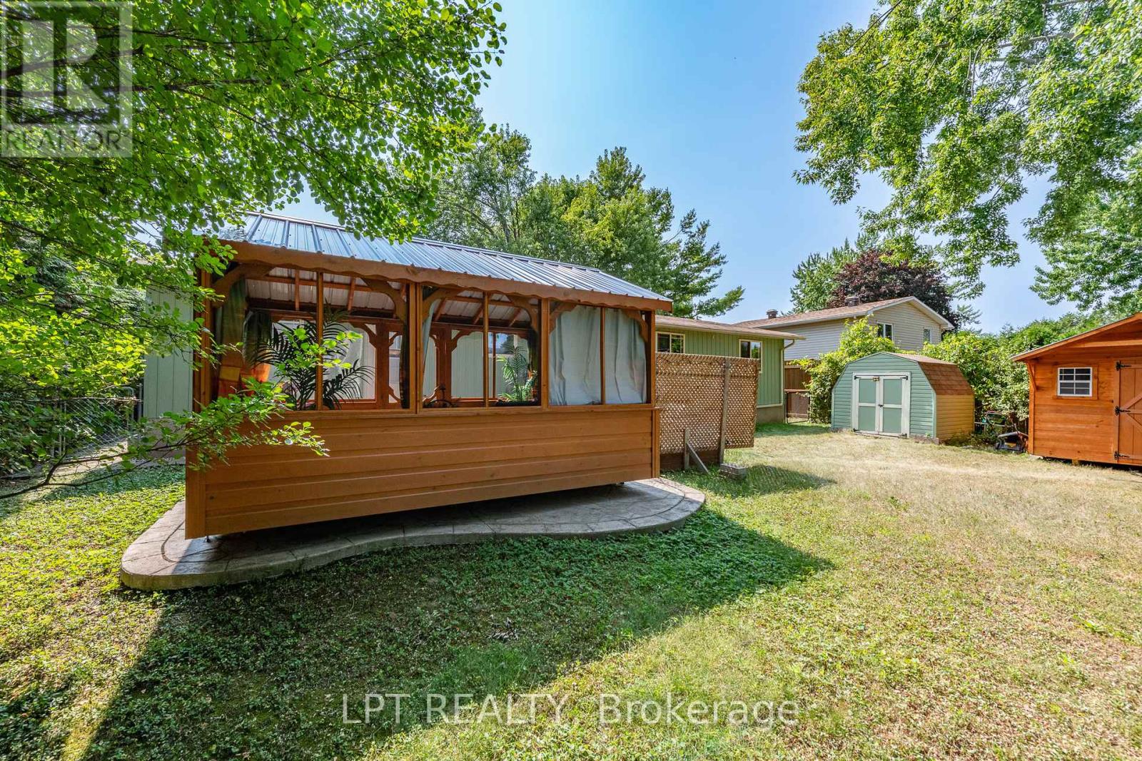 9 Dallaire Crescent