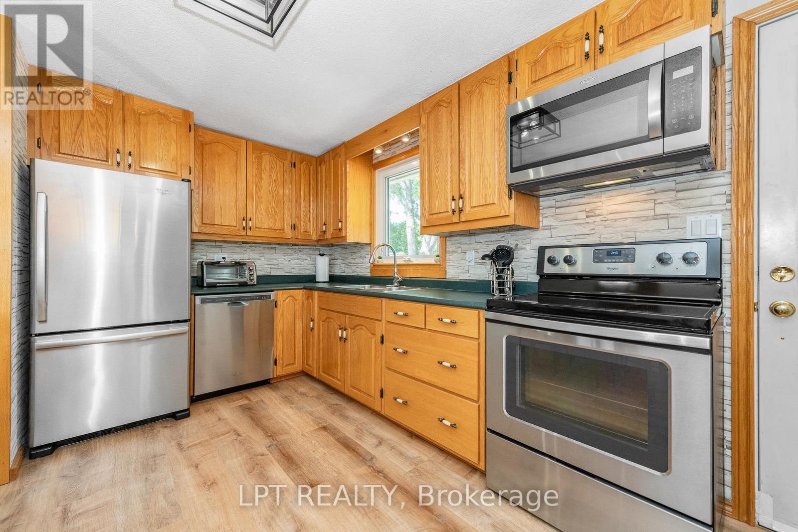 9 Dallaire Crescent