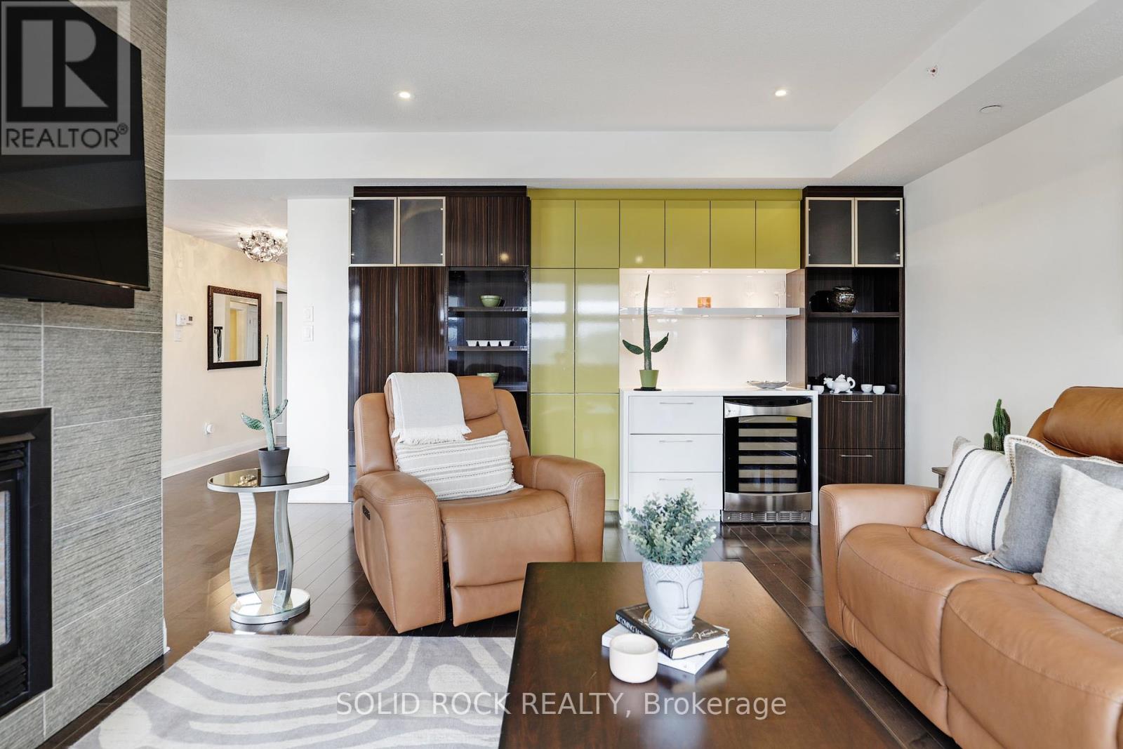 401 - 200 Glenroy Gilbert Drive