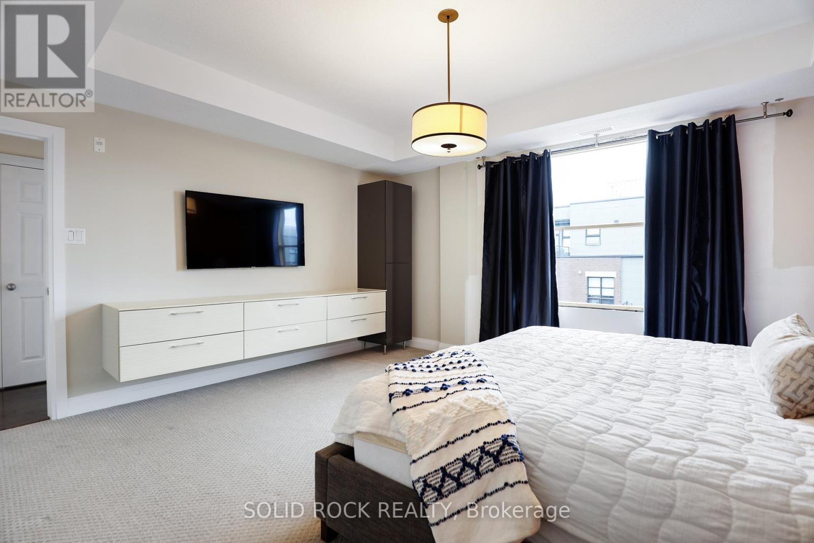 401 - 200 Glenroy Gilbert Drive