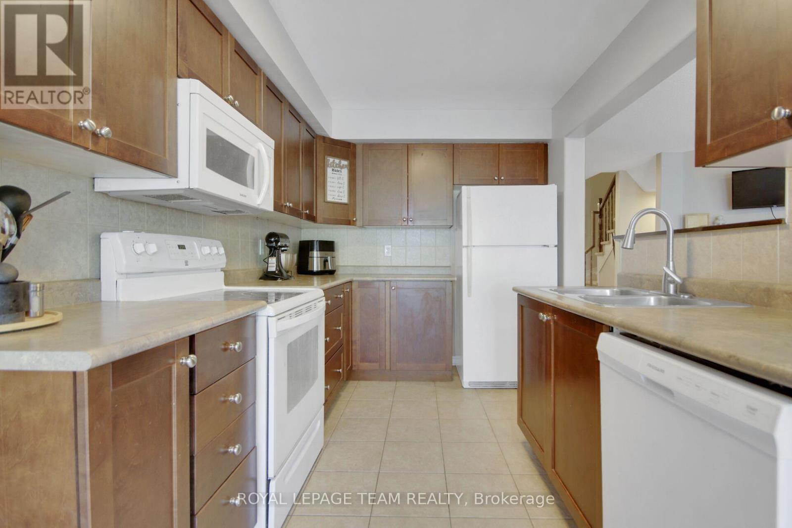 123 Talltree Crescent