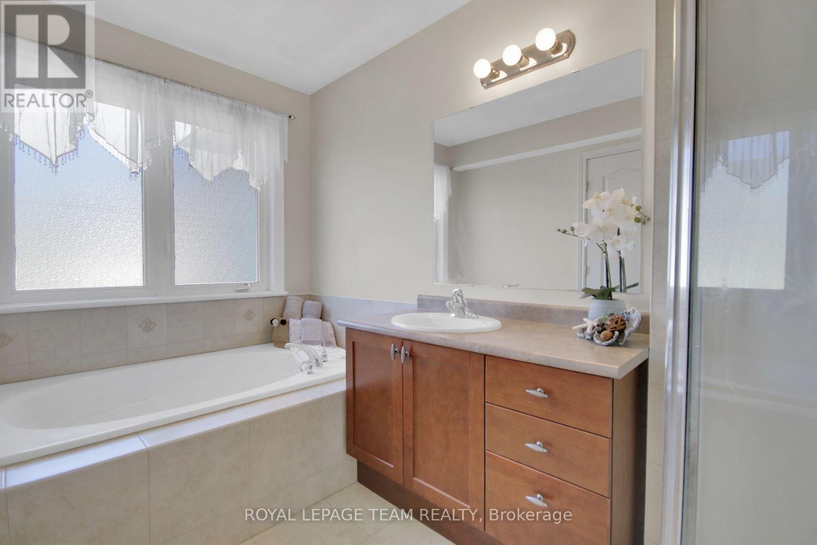 123 Talltree Crescent