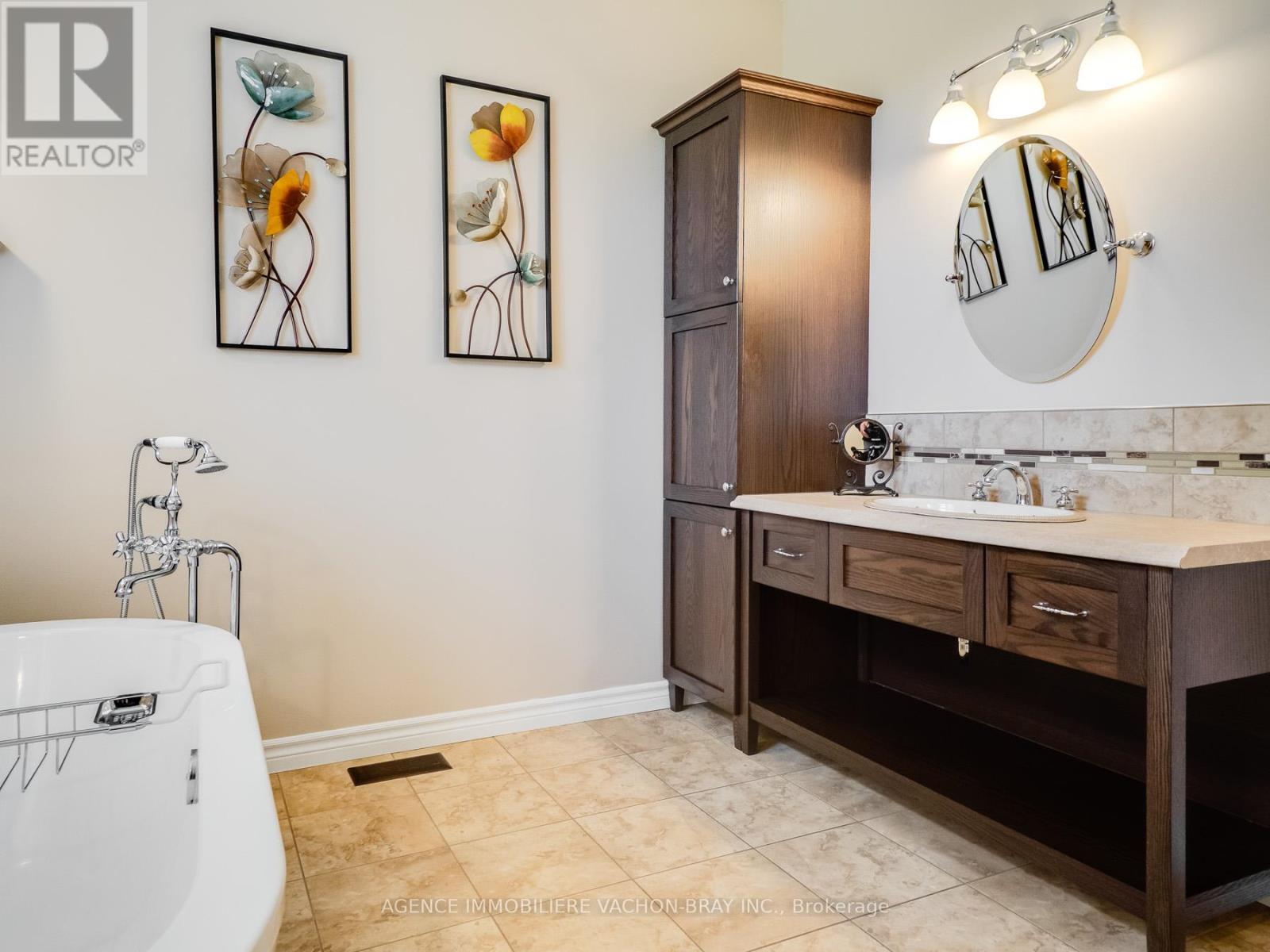 18668 Concession 2 Road