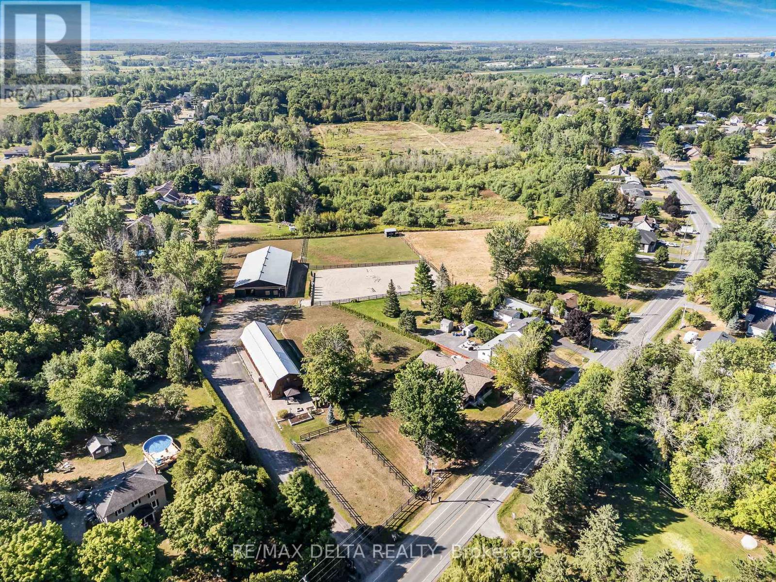 455 Front Road W