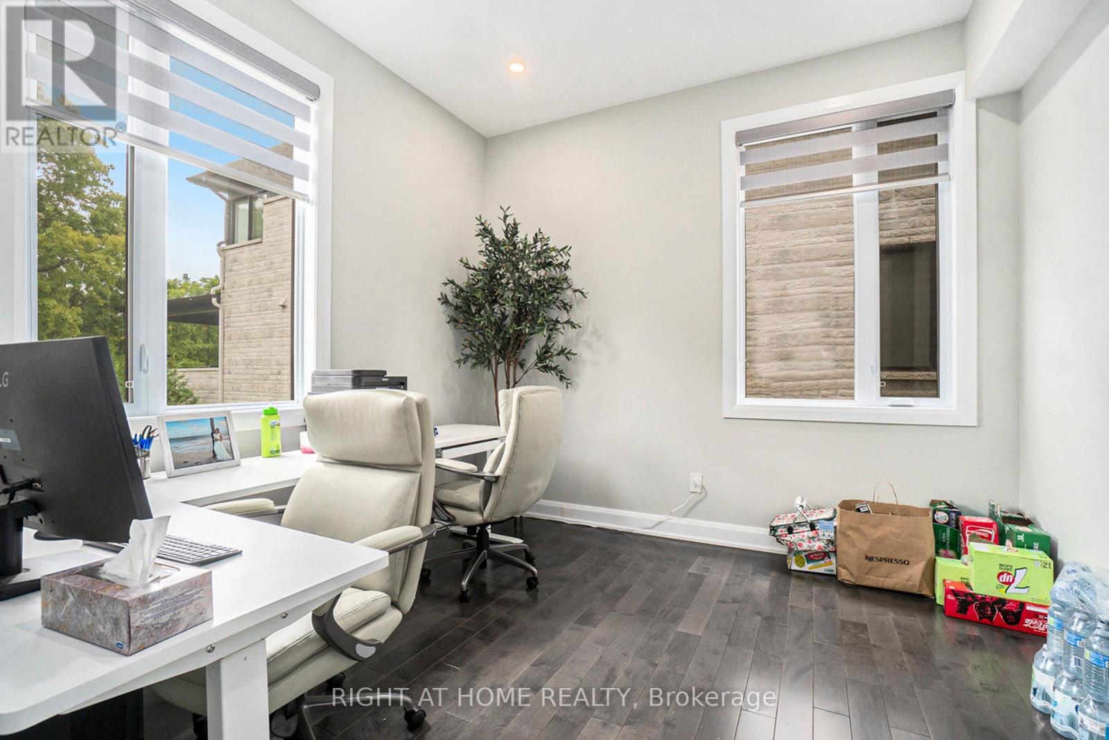 17 Rideau Heights Drive