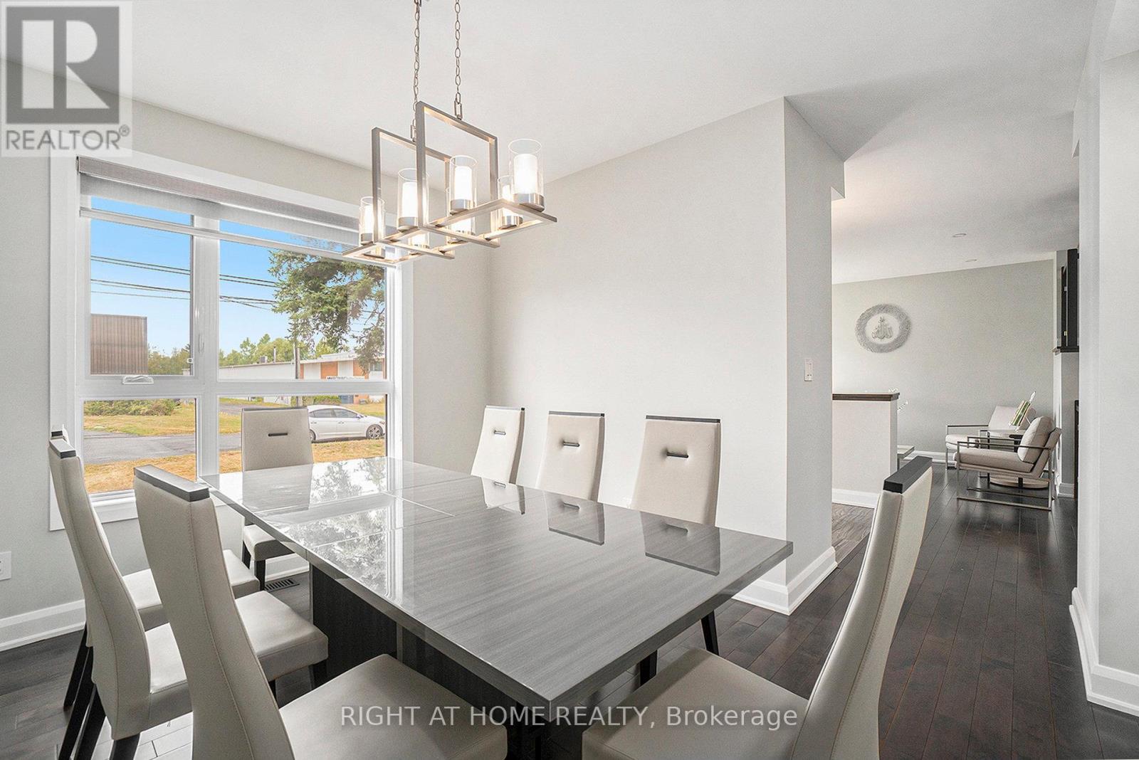 17 Rideau Heights Drive