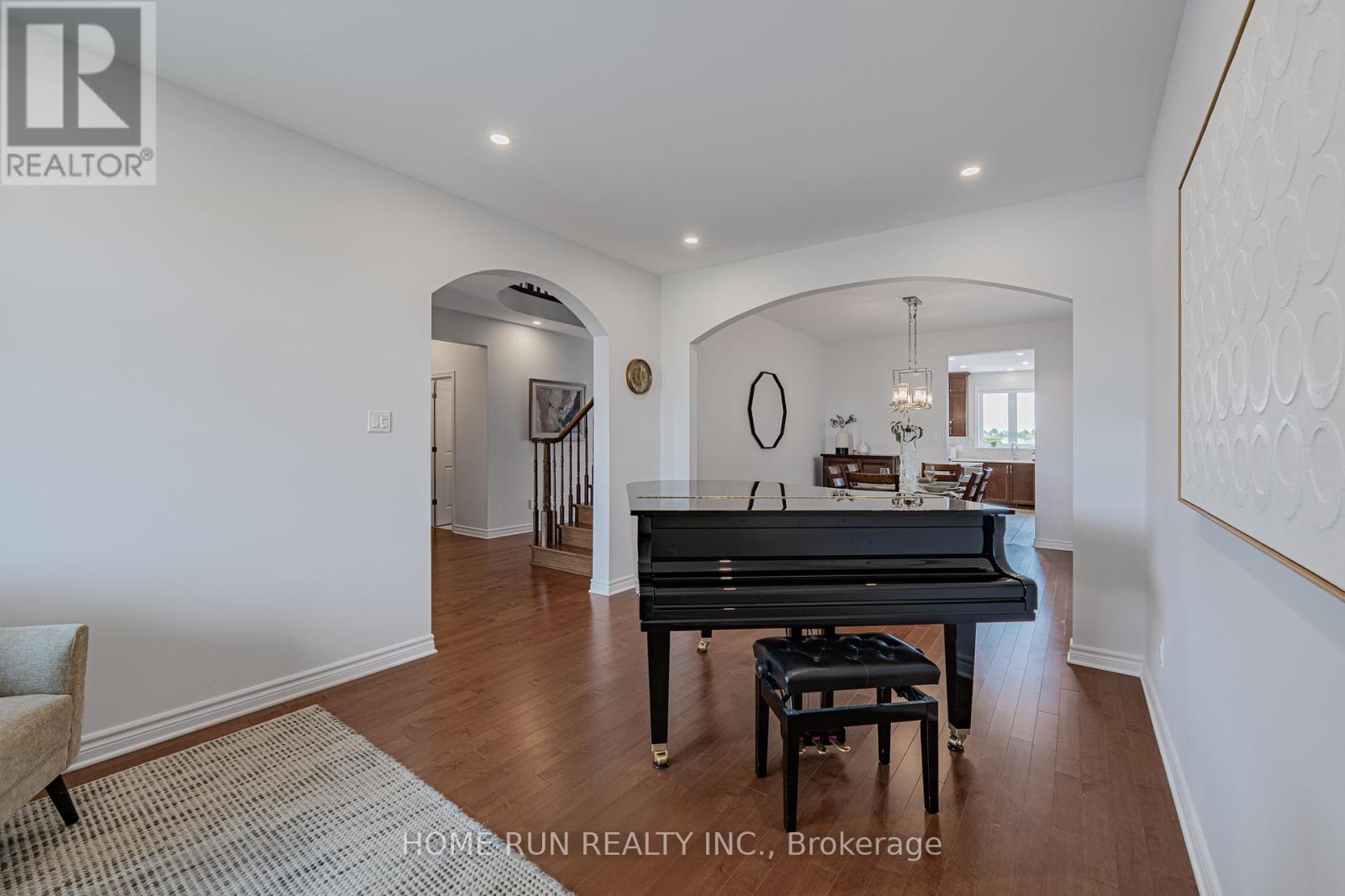 609 Triangle Street