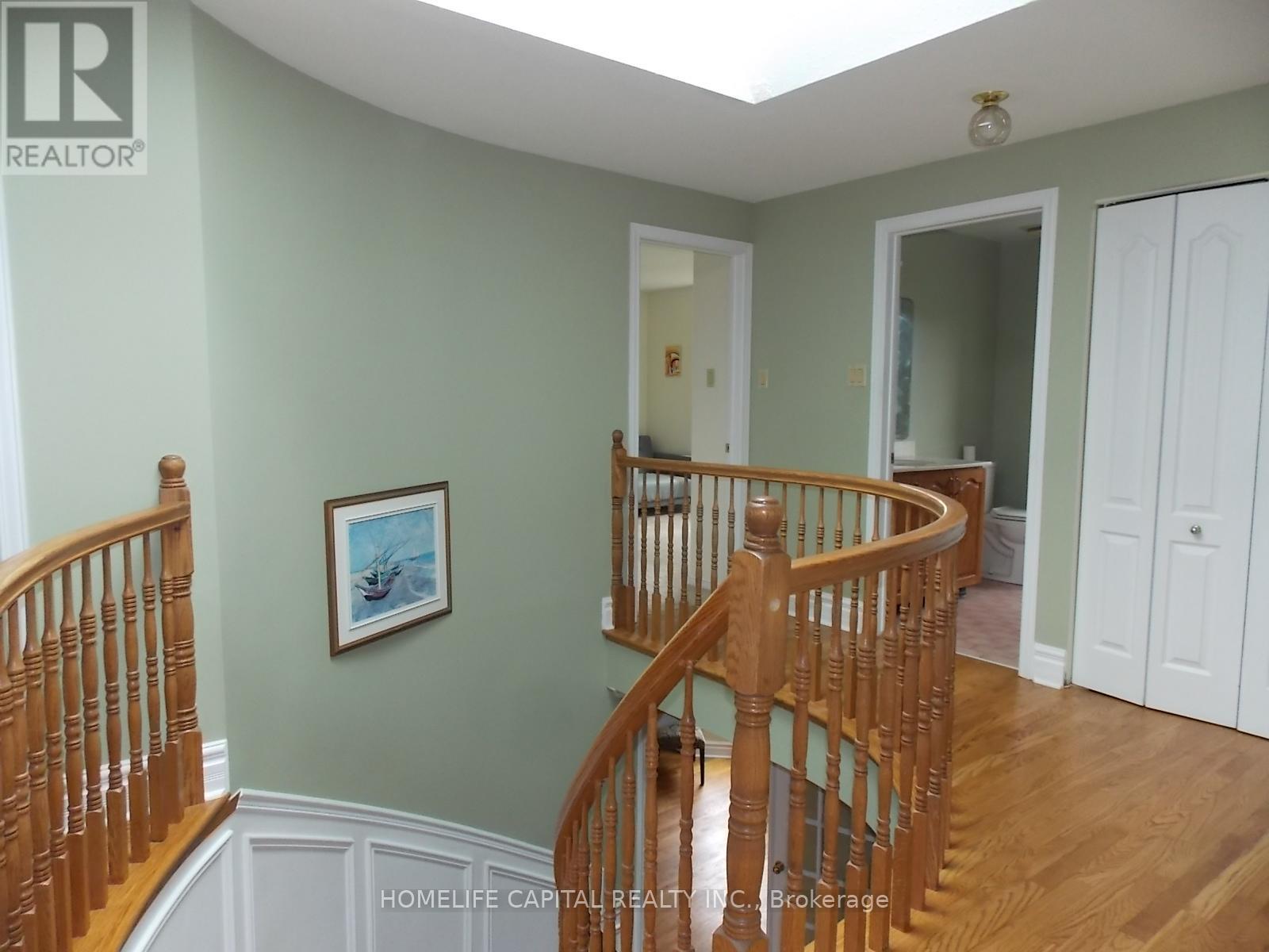 1804 Robinwood Place