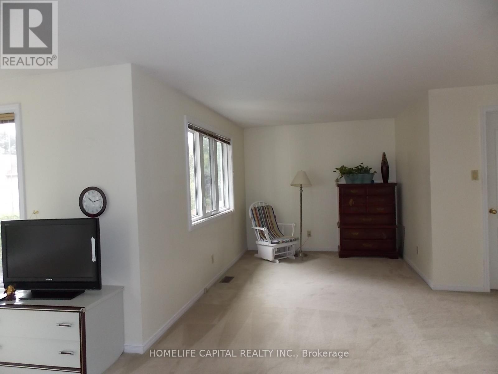 1804 Robinwood Place