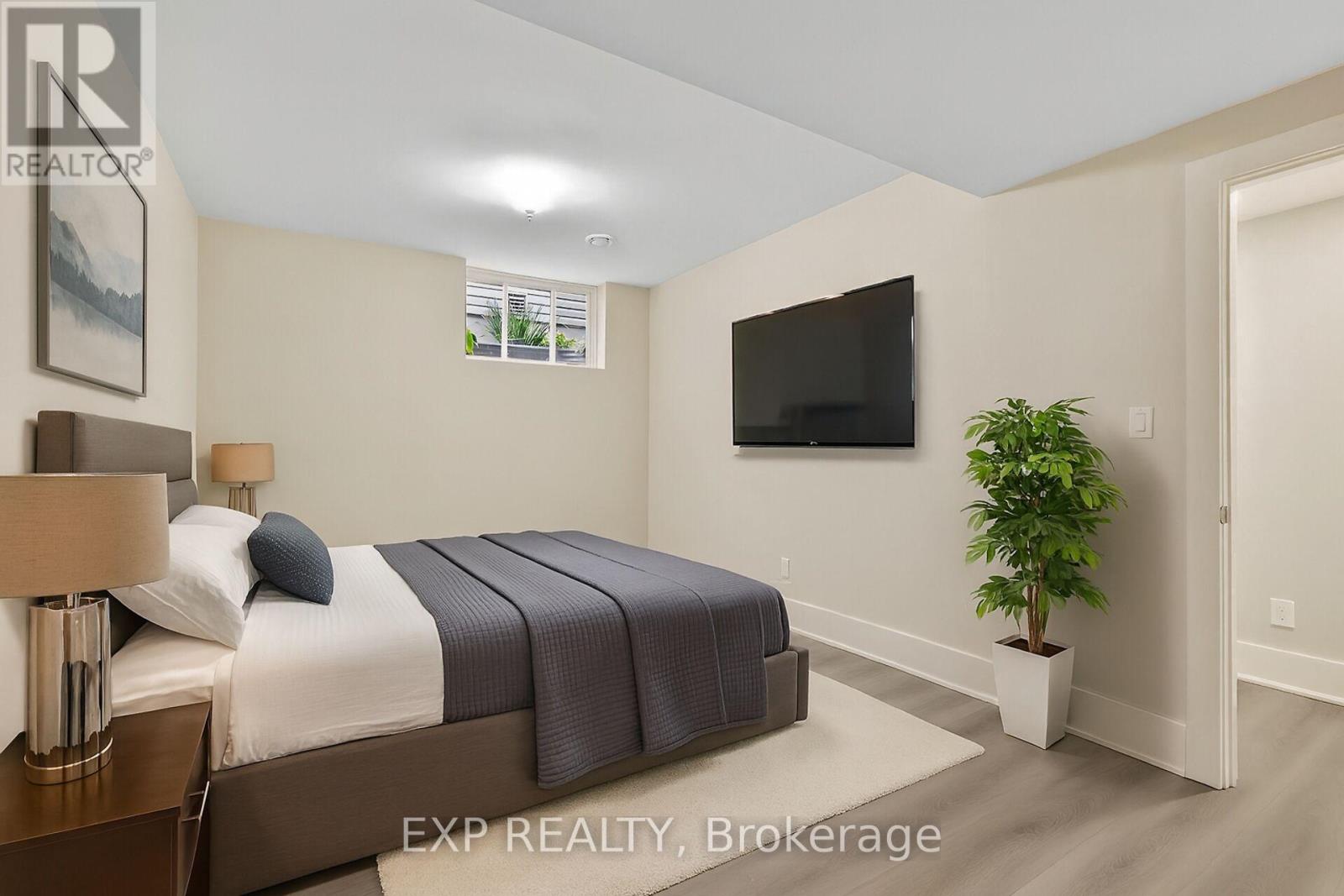 591 Robert Hill Street