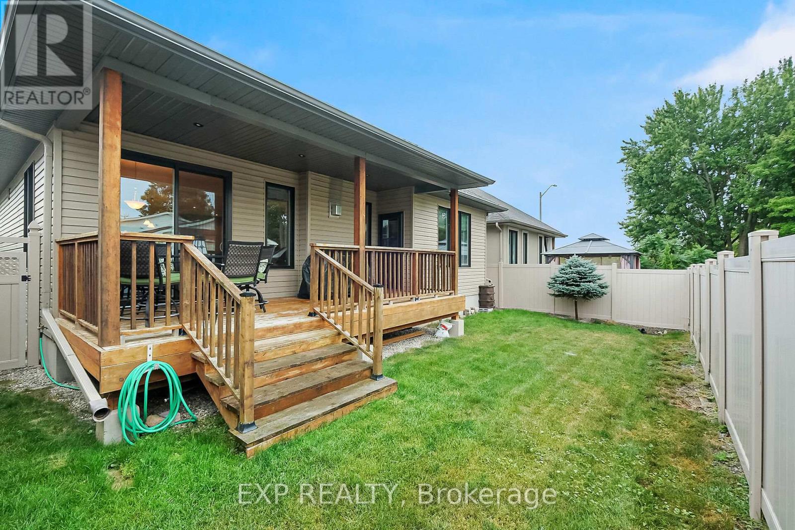 591 Robert Hill Street