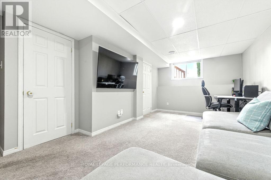 1649 Greywood Drive