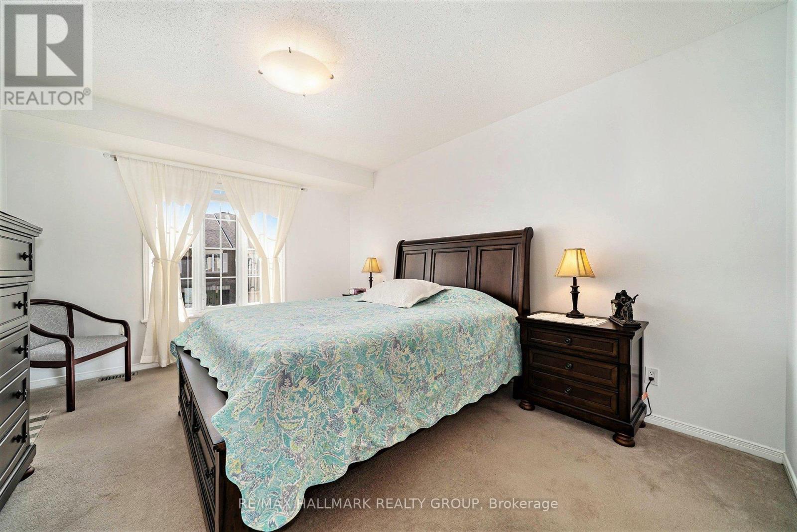 7 Maple Park Private