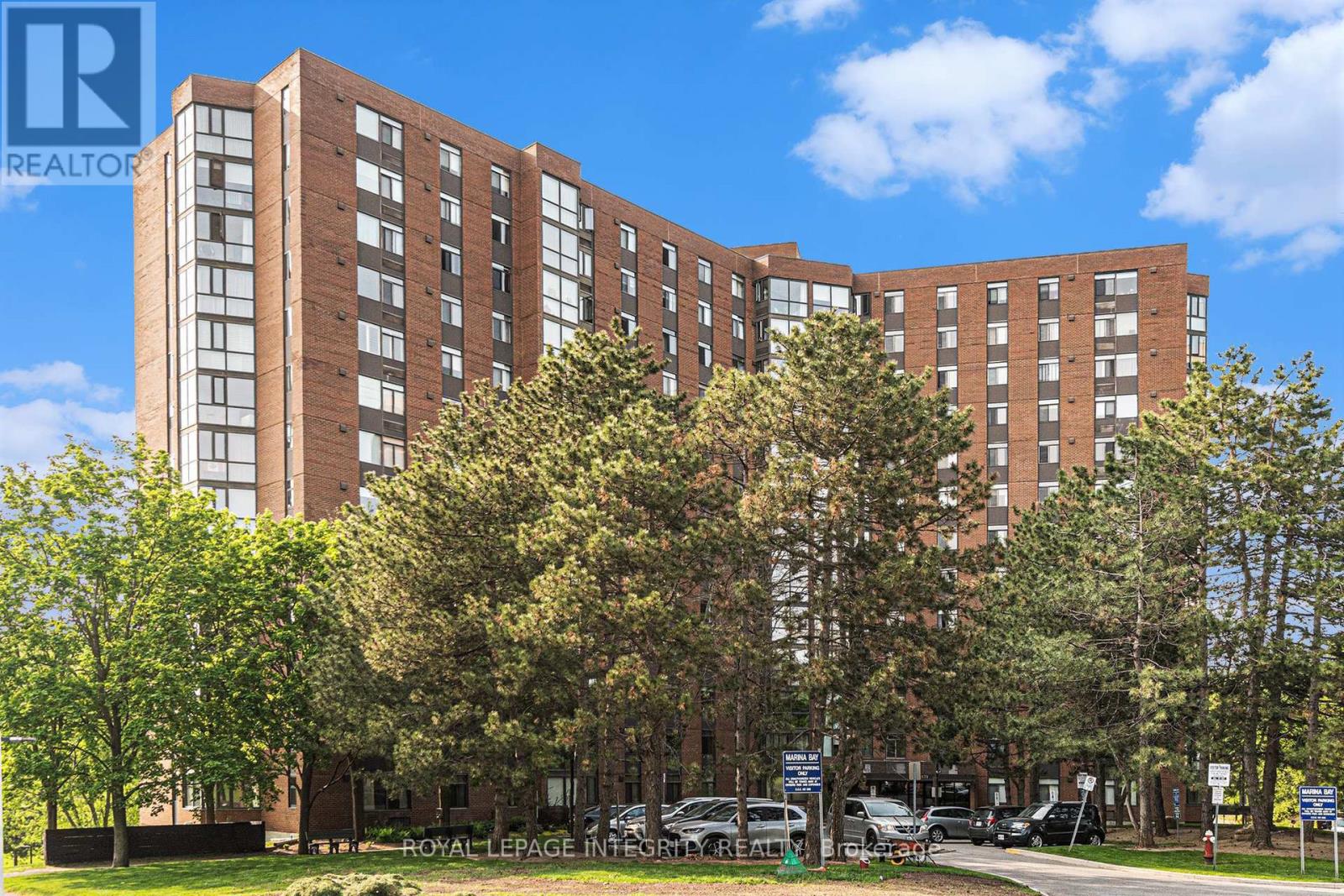 1608 - 2871 Richmond Road