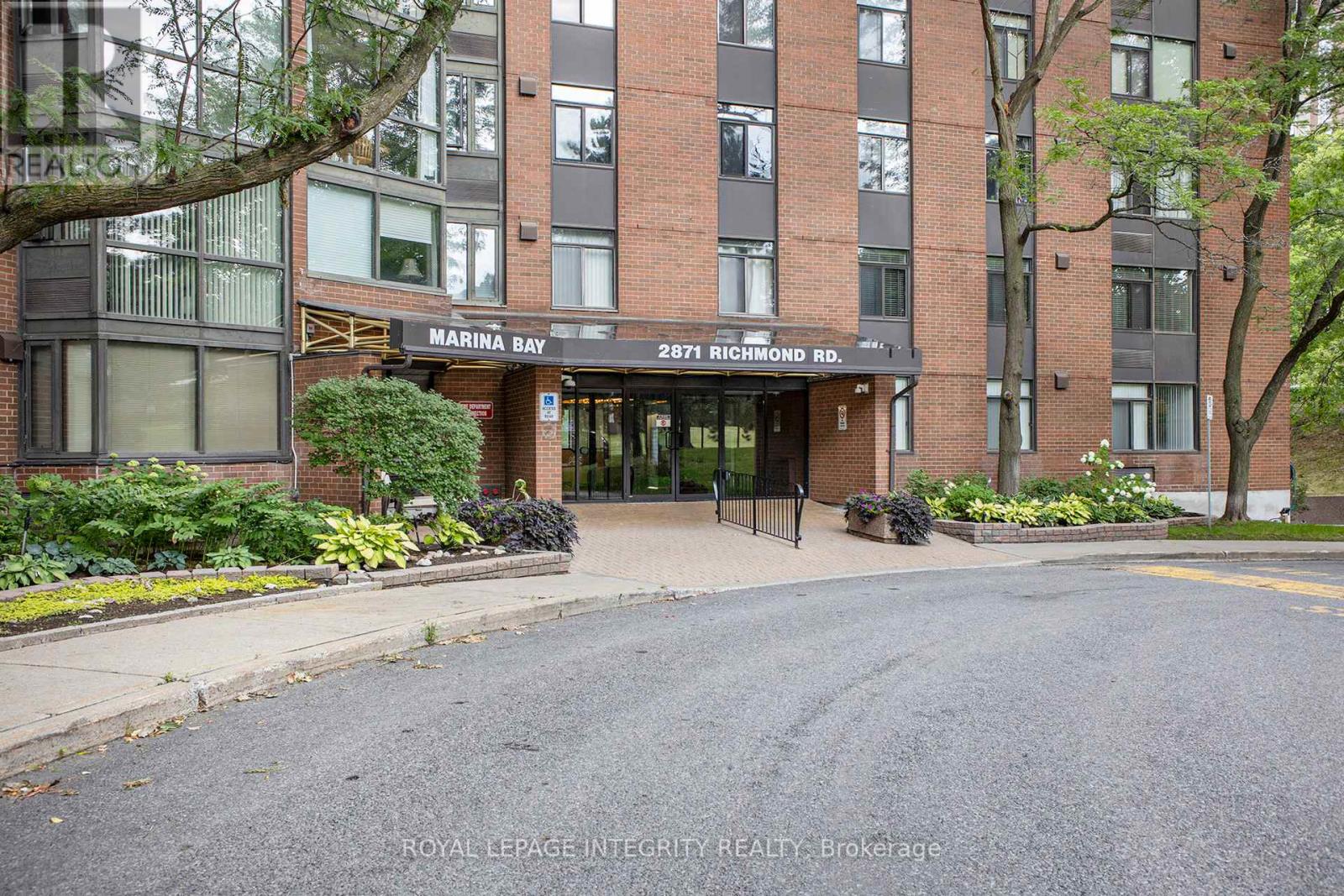 1608 - 2871 Richmond Road