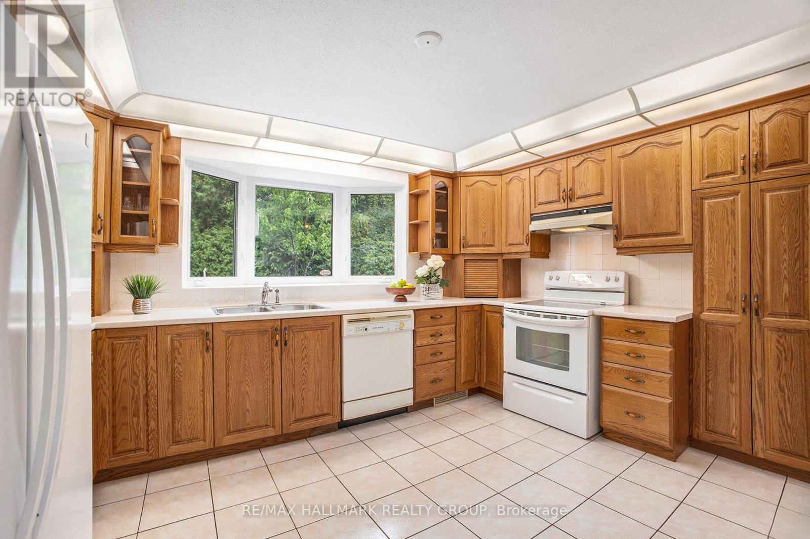 618 La Verendrye Drive