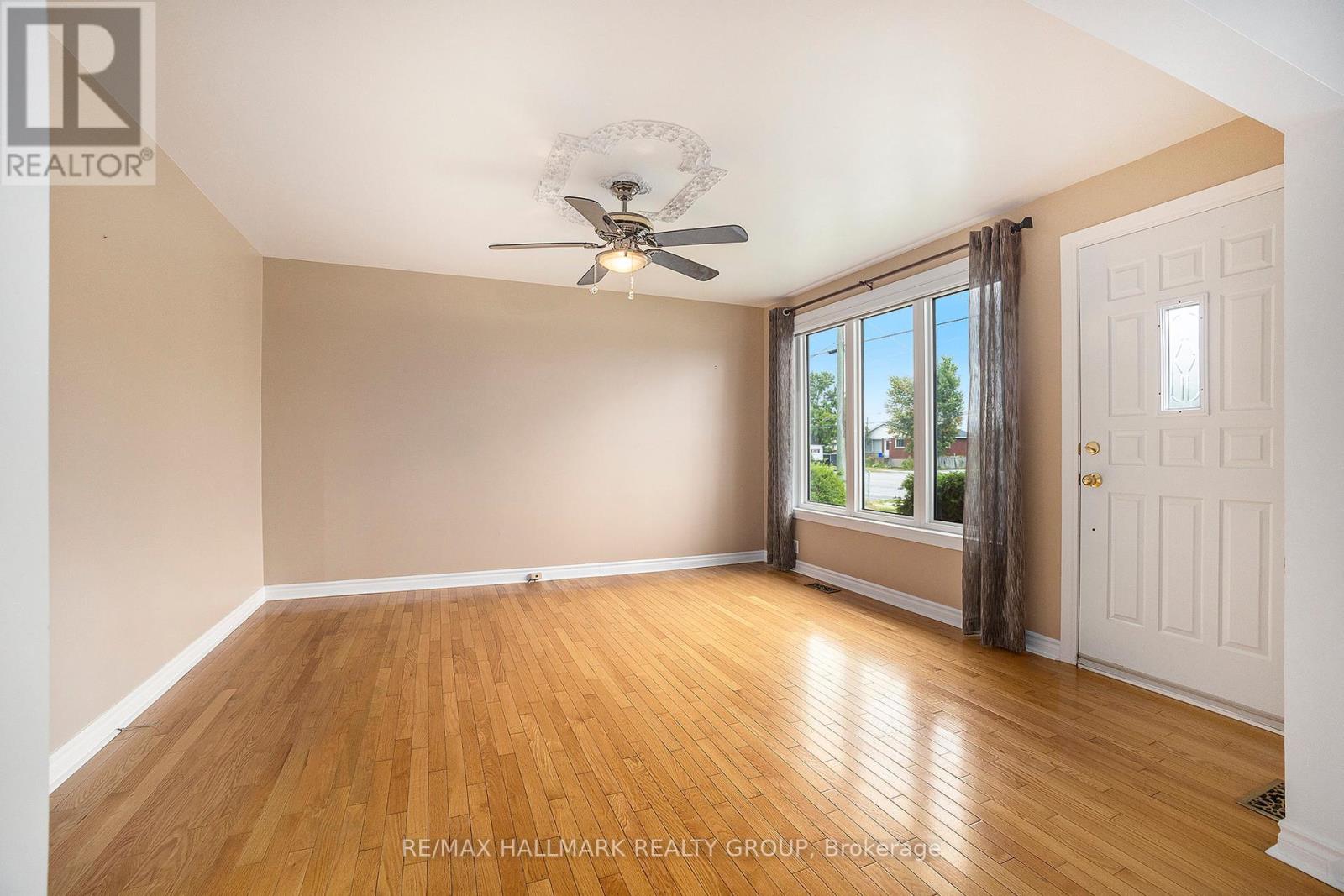 3533 Innes Road