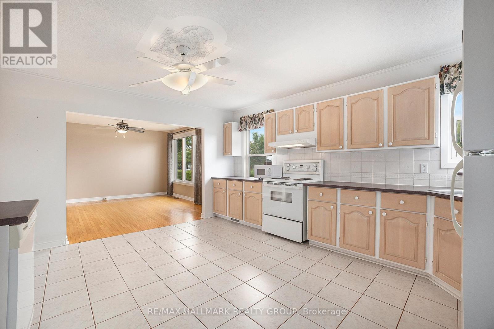 3533 Innes Road