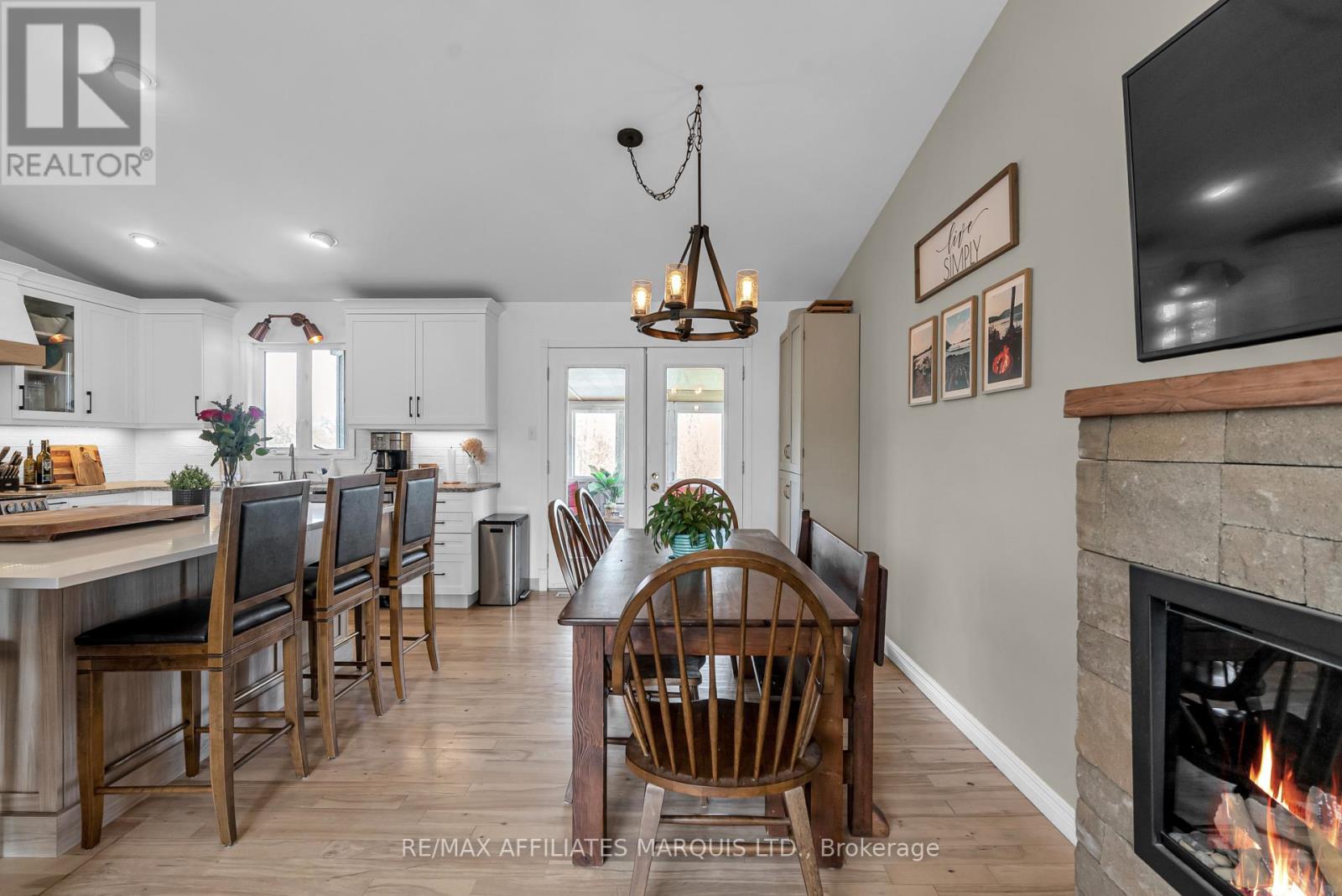 4239 County Rd 11 Road