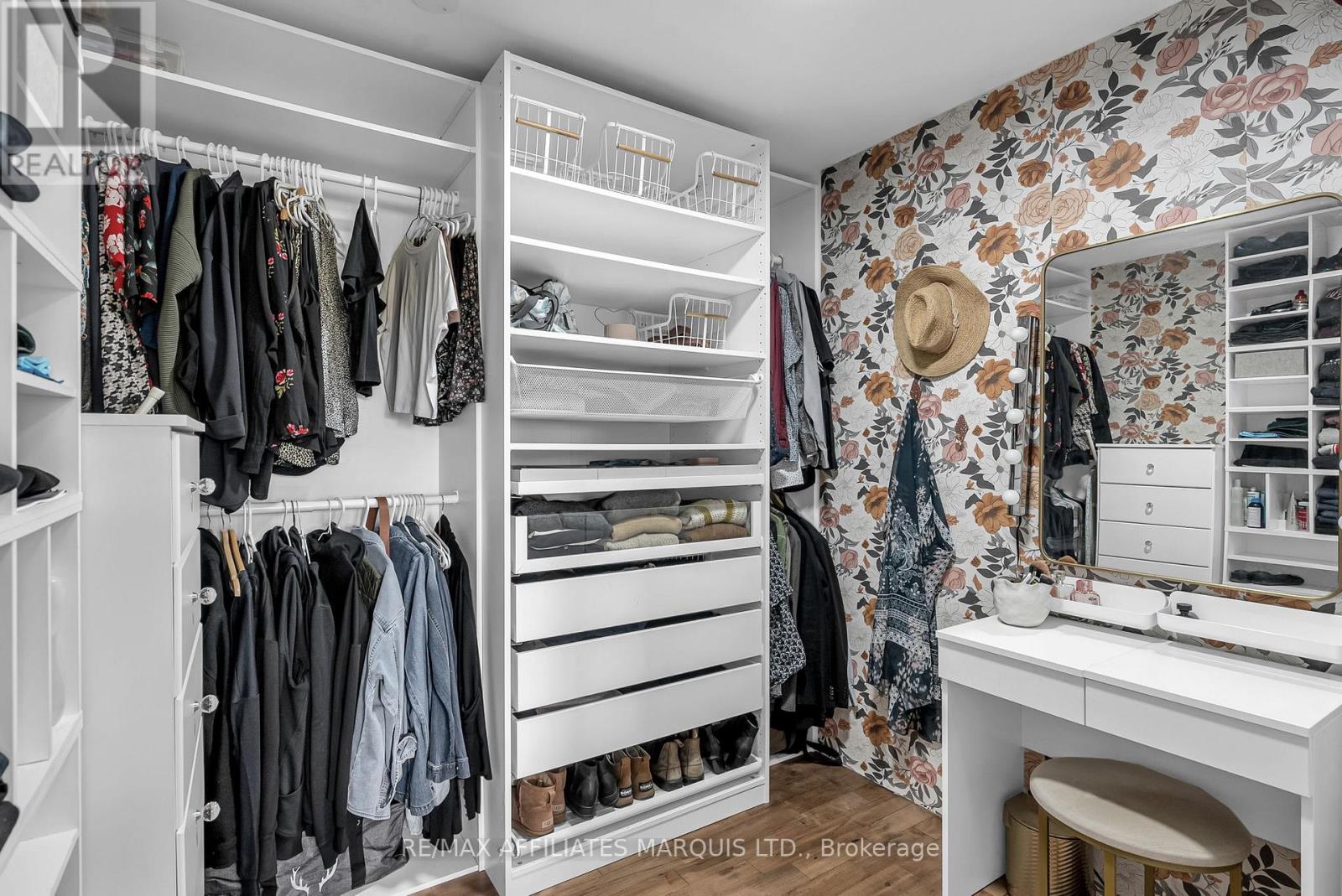 4239 County Rd 11 Road