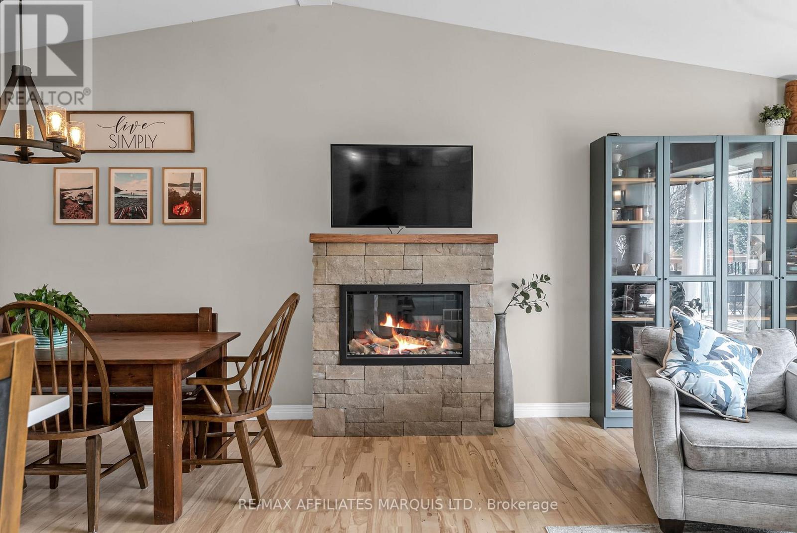 4239 County Rd 11 Road