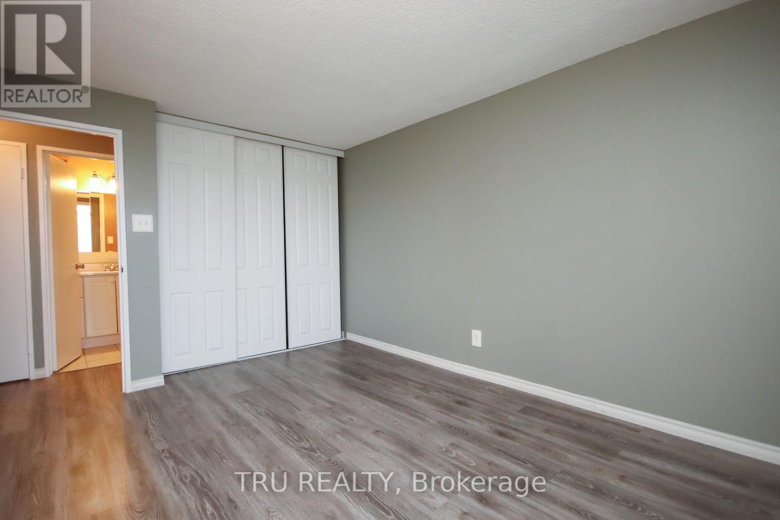 1604 - 1081 Ambleside Drive