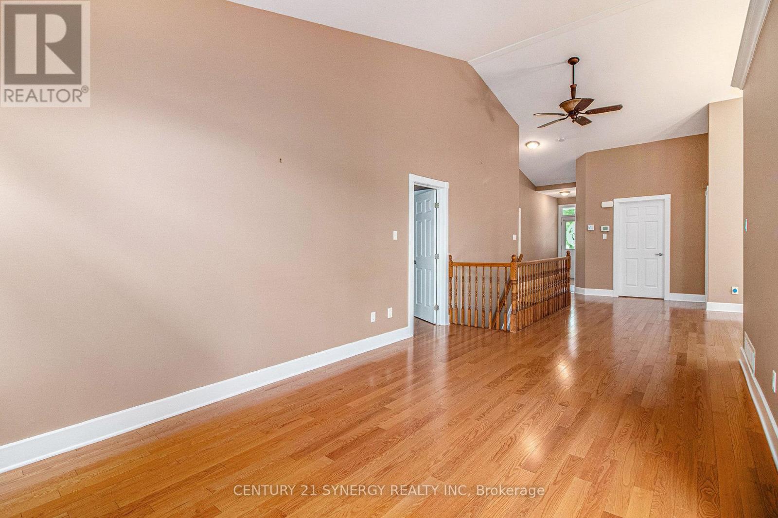 133 Royal Landing Gate