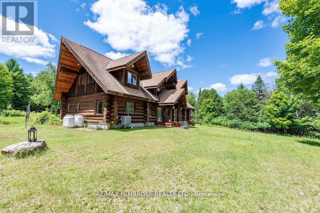 2467 Darling Road